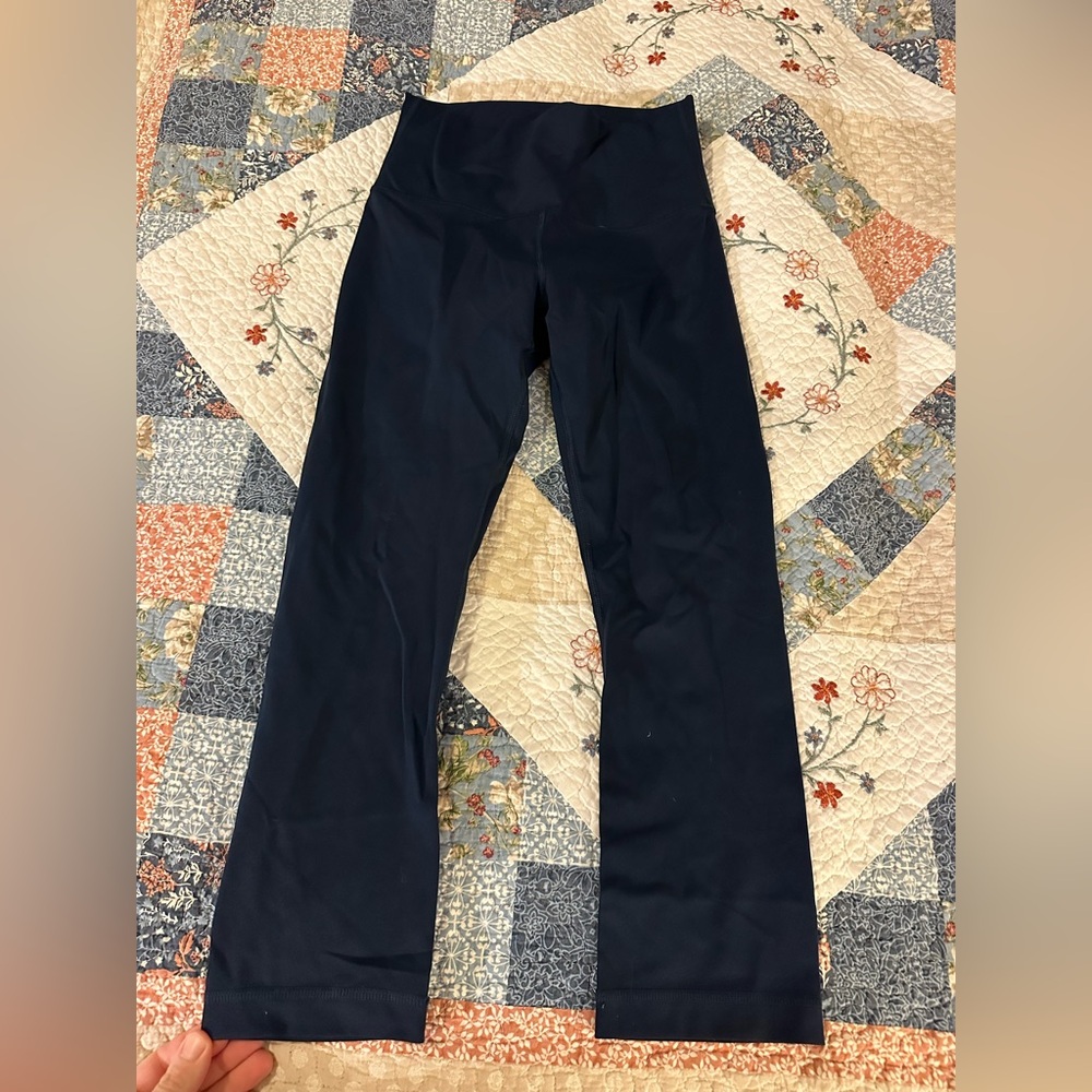 Lululemon capris size 6 dark blue